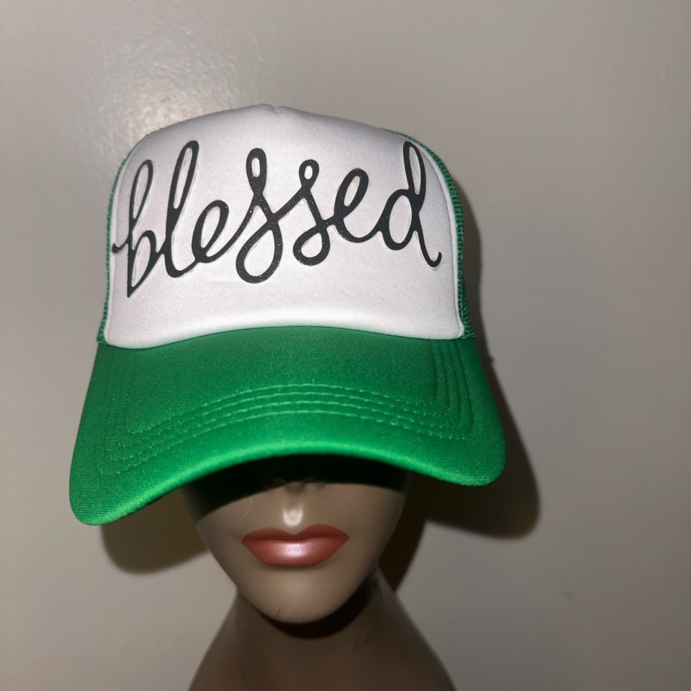 Green trucker hat..